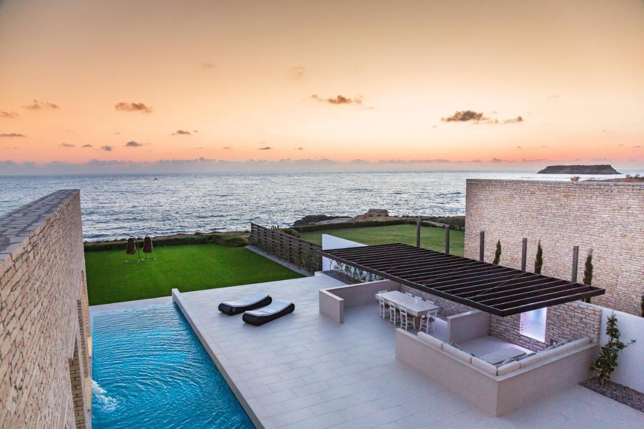 Villa Beach Front,1589113688:JPEG